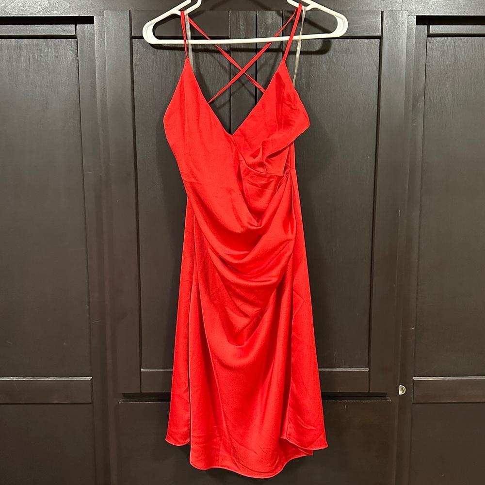 DO+BE Red spaghetti Strappy Dress backless size L NWT